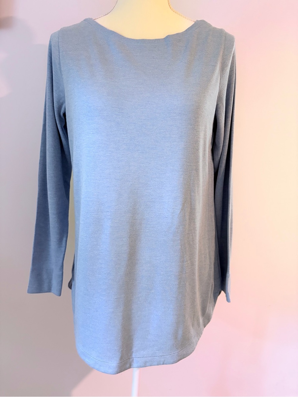 Orvis Light Blue Long Sleeve Crewneck Top